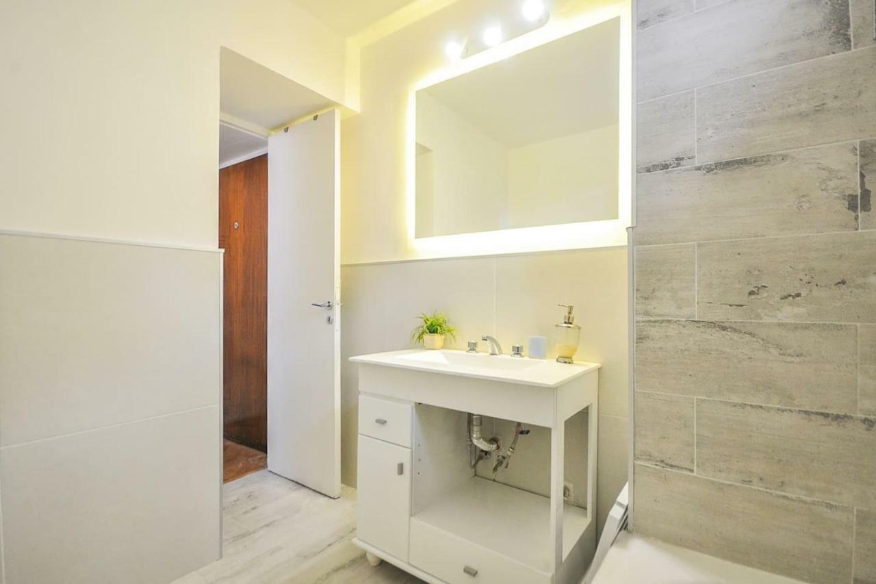 Apartamento En El Mejor Sitio De Recoleta Buenos Aires Exterior photo